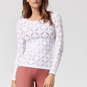 Carbon38 SEAMLESS EYELET LONG SLEEVE